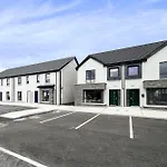 West Point Way - Modern 3 Bed -