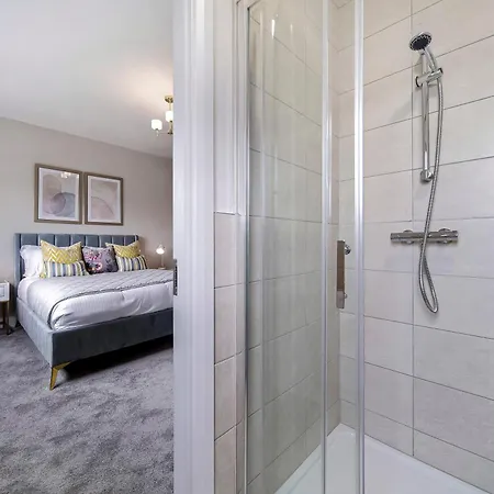West Point Way - Modern 3 Bed -